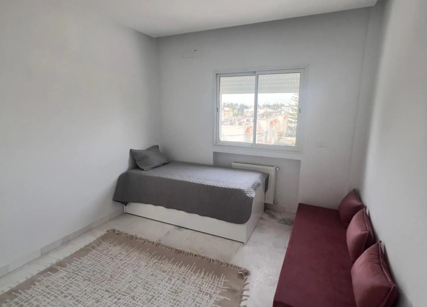 Appartement Florence Tres Calme Ariana Apartment